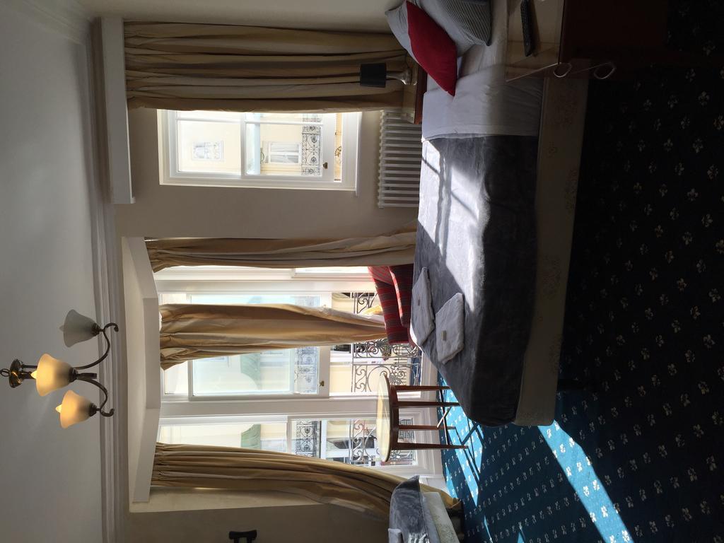 Sterling House Hotel AEGON International Esterno foto